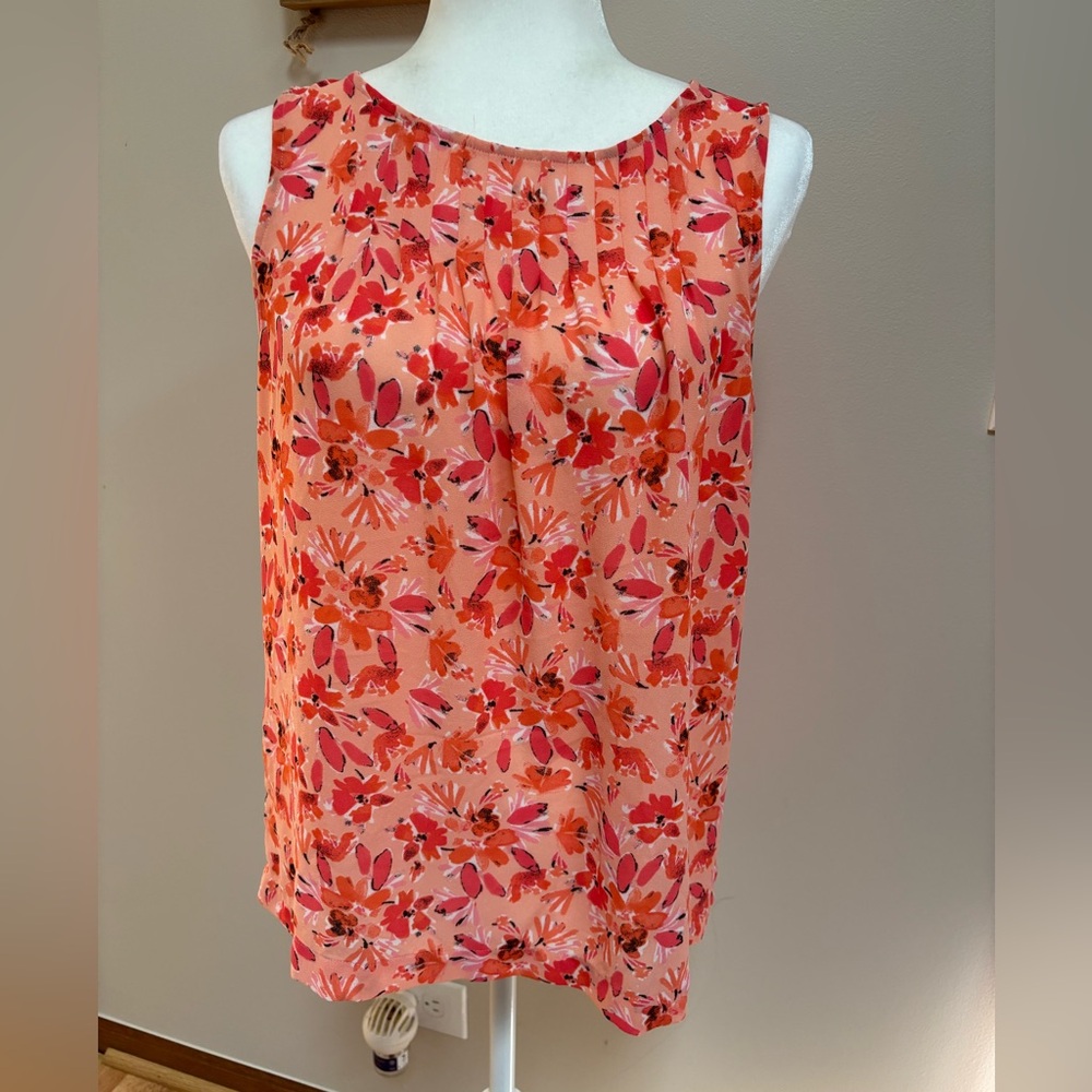 Anne Taylor Loft Pink and Peach Floral Sleveless Top Women’s size Small
